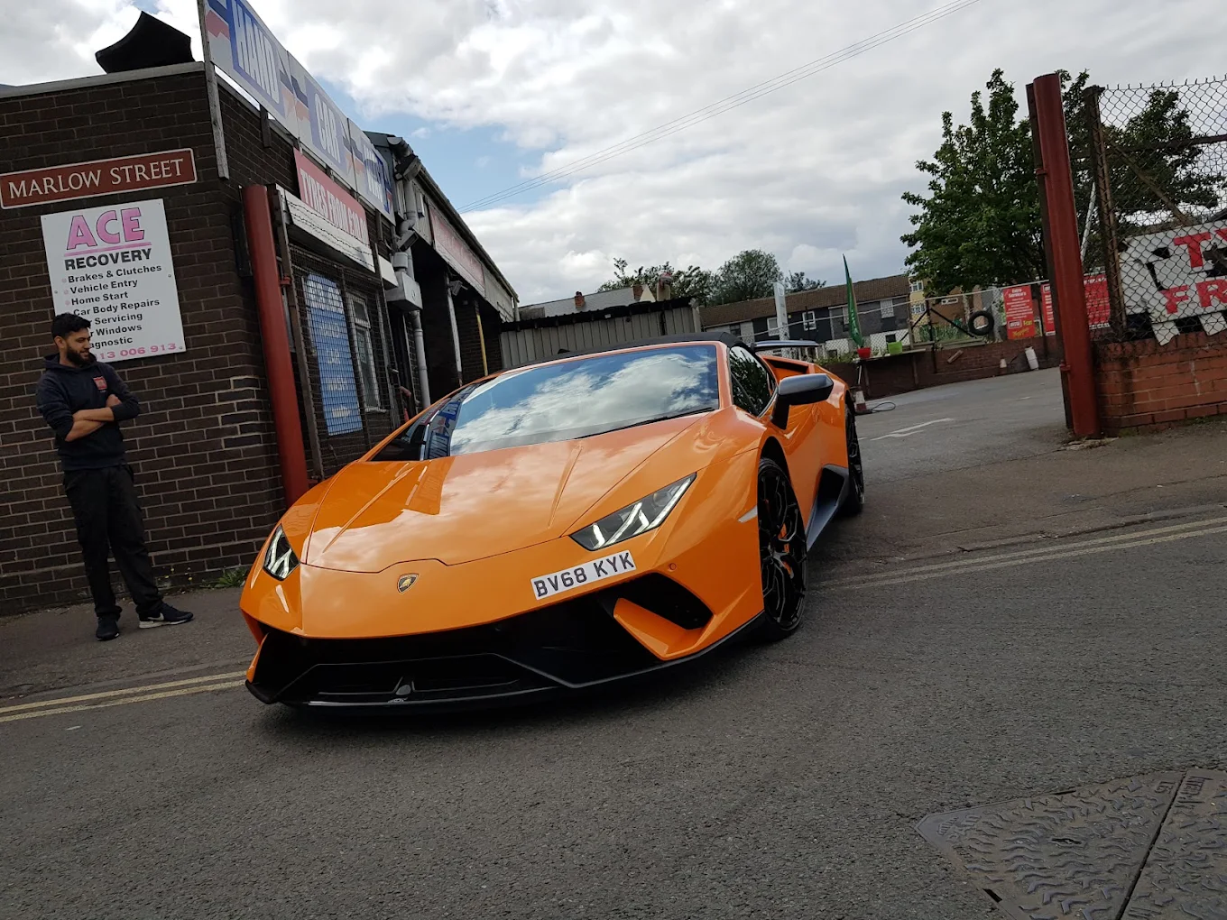 Detailing a customer Lamborghini in Walsall